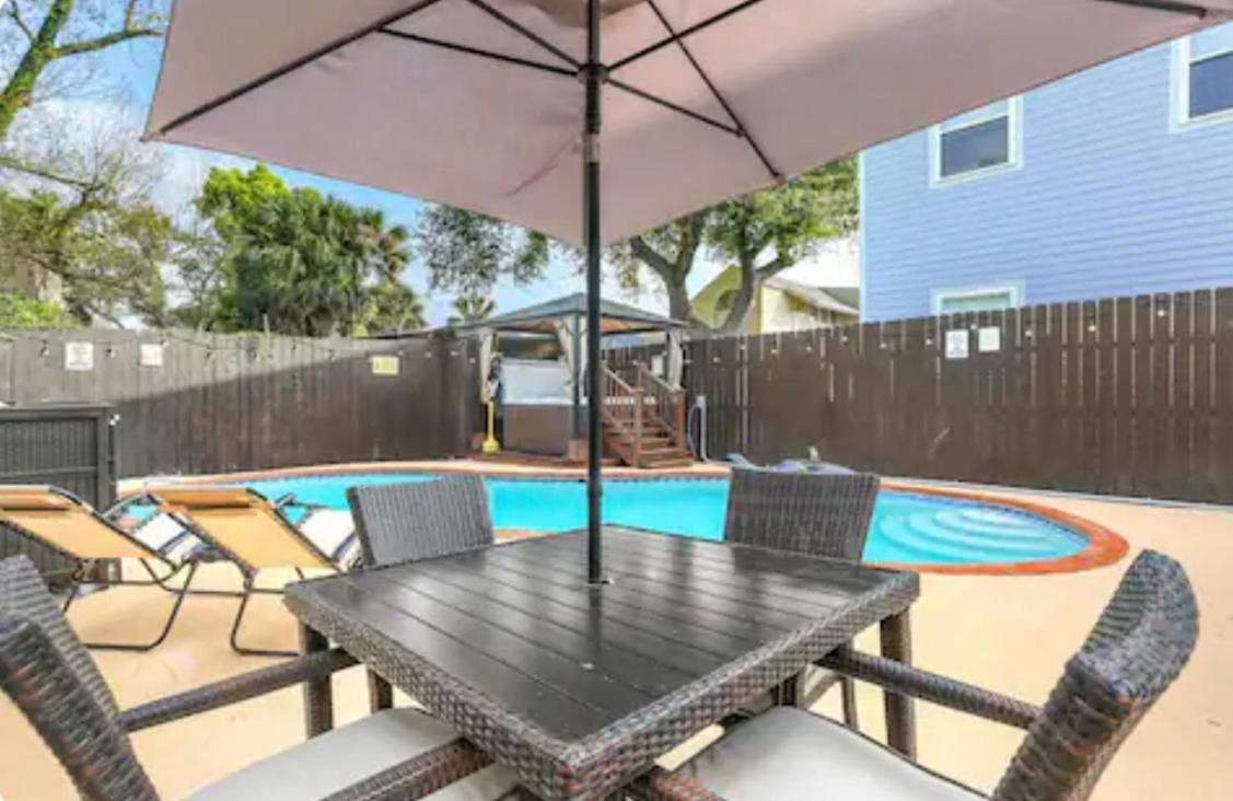 Villa Luxury House With Pool And Hot Tub New Orleans Exterior foto